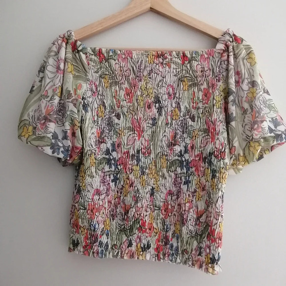 By Anthropologie Aurelia Floral Smocked Top Blouse with Puff Sleeves Large - Picture 4 of 16